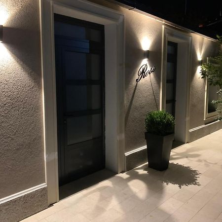 شقة Rose Downtown بودغوريتْسا المظهر الخارجي الصورة