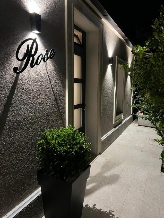 شقة Rose Downtown بودغوريتْسا المظهر الخارجي الصورة