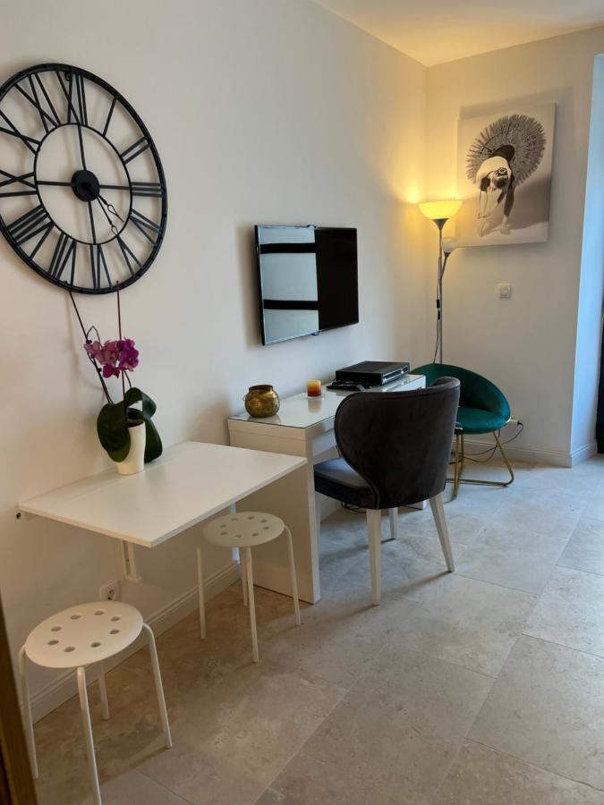 شقة Rose Downtown بودغوريتْسا المظهر الخارجي الصورة