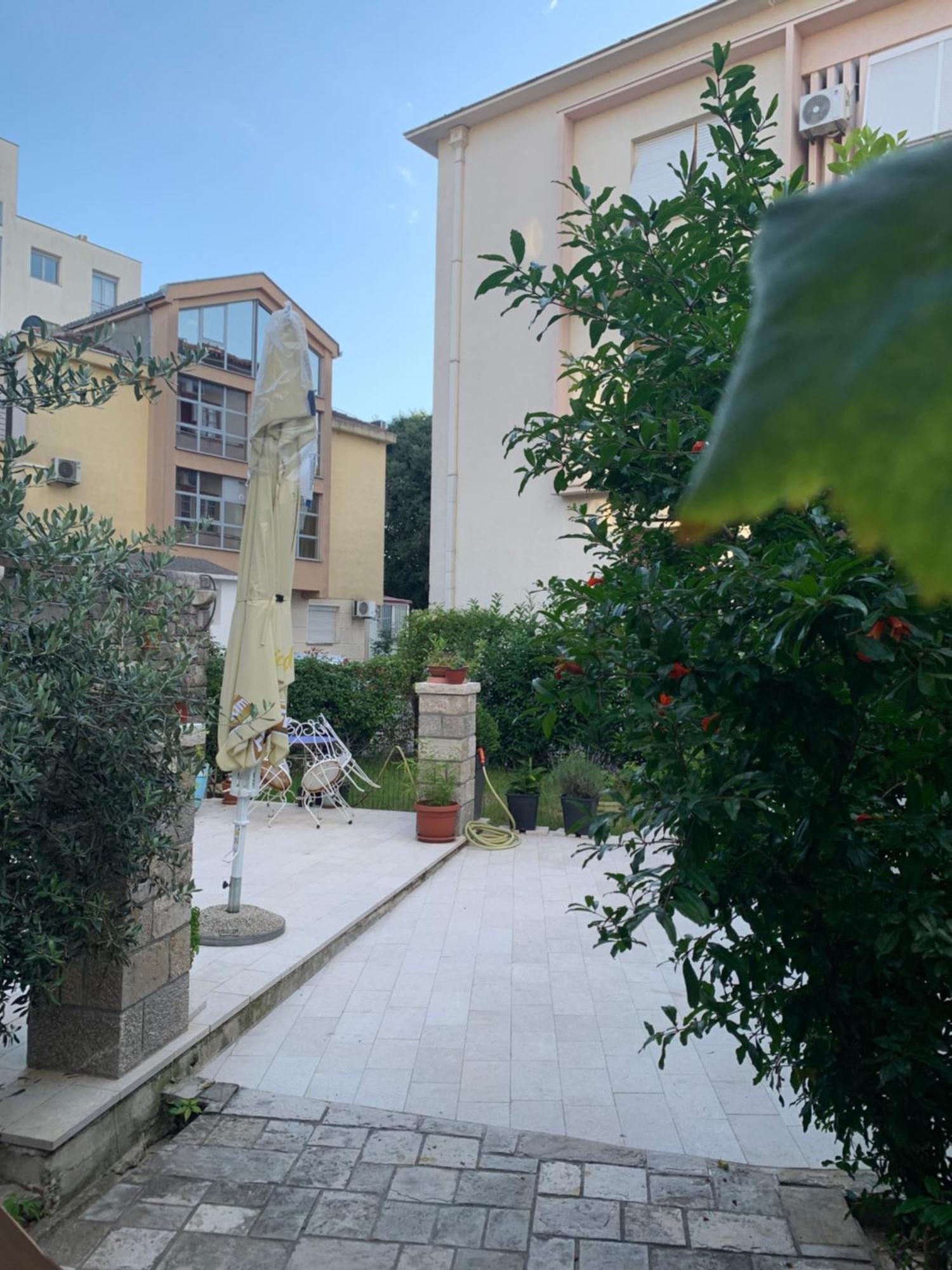 شقة Rose Downtown بودغوريتْسا المظهر الخارجي الصورة